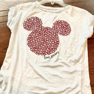 Disney Love, Mickey ❤️ shirt XS